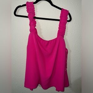 Adorable pink top! Perfect for work and for going out!